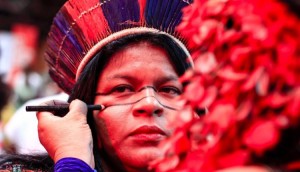 Sonia Guajajara culpa Bolsonaro por assassinatos de indigenas